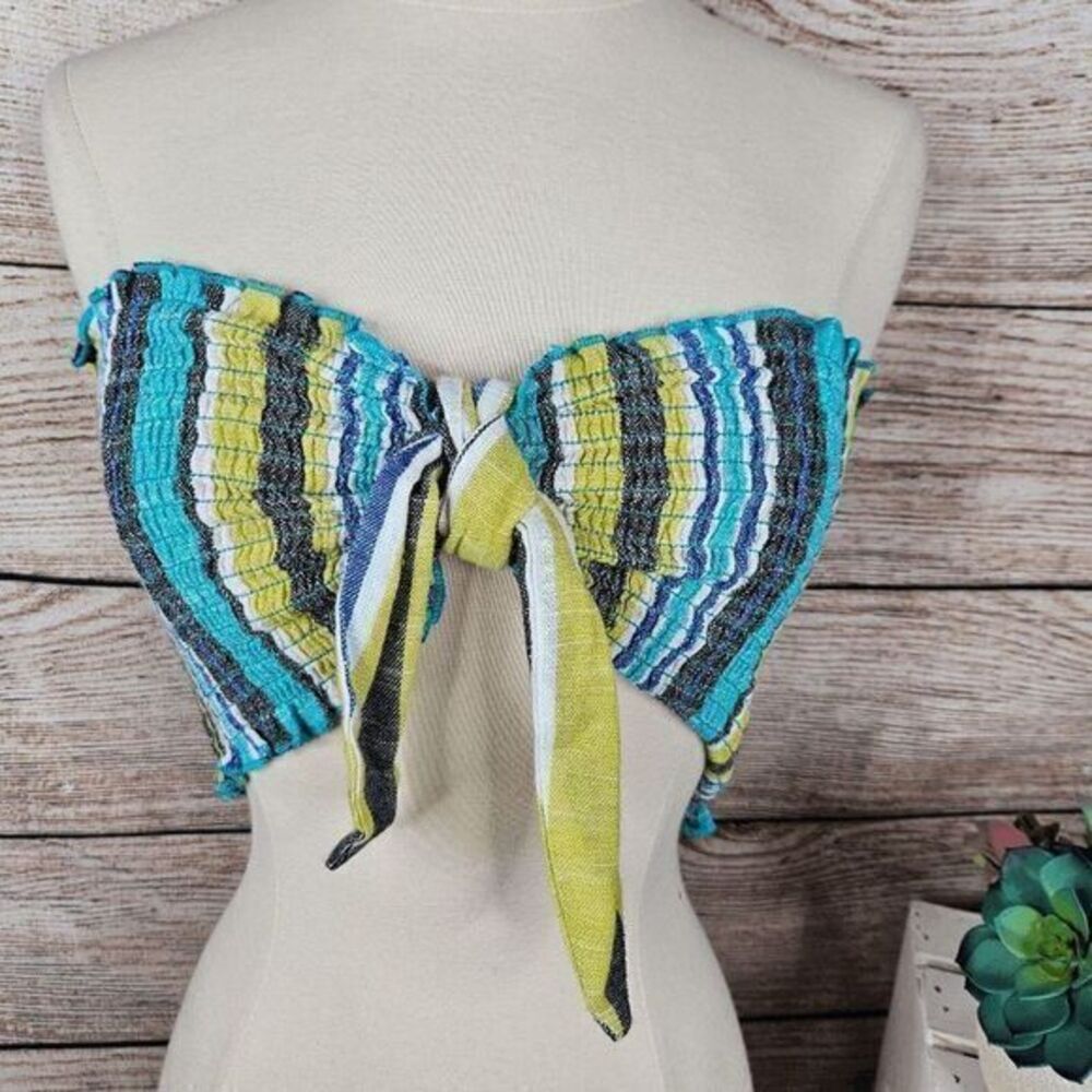 5/$25 Skylar + Madison Striped‎ Smocked Tie Front Bandeau Top Blue Size Large